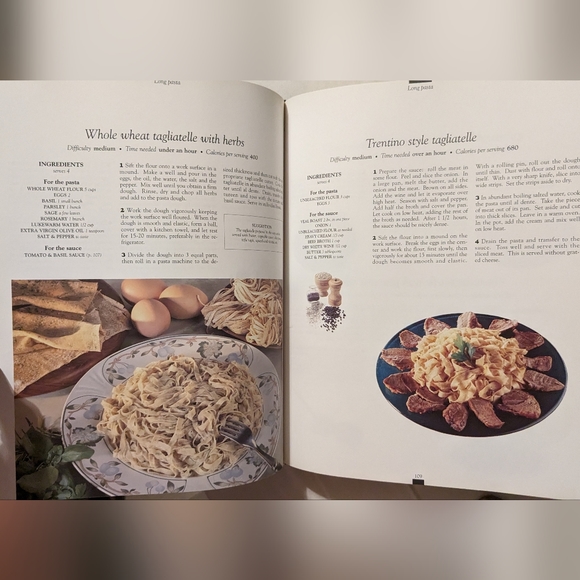 The Great Book of Pasta 450 recipes for every occasion J-2 - Picture 5 of 6
